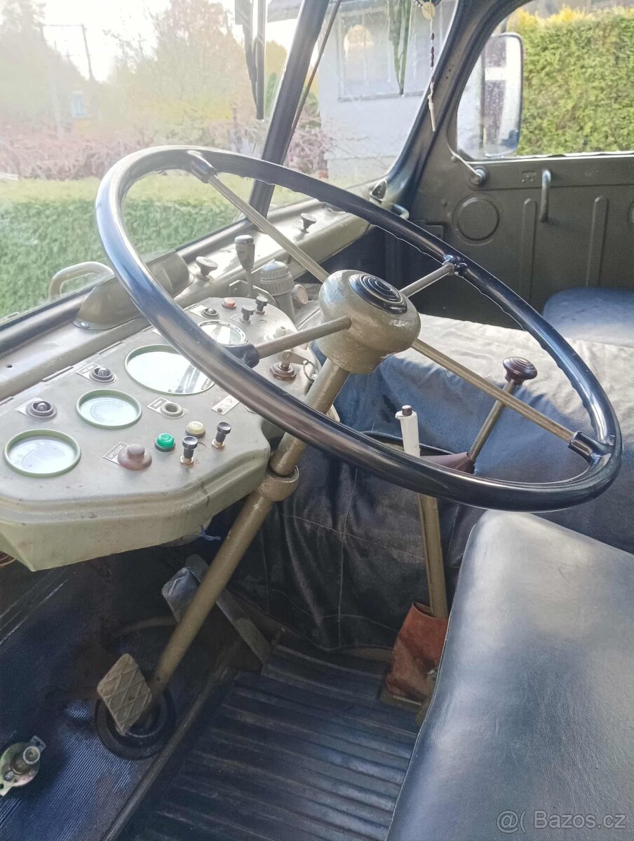 PRAGA V3S - třístranný sklápeč TOP STAV - 7