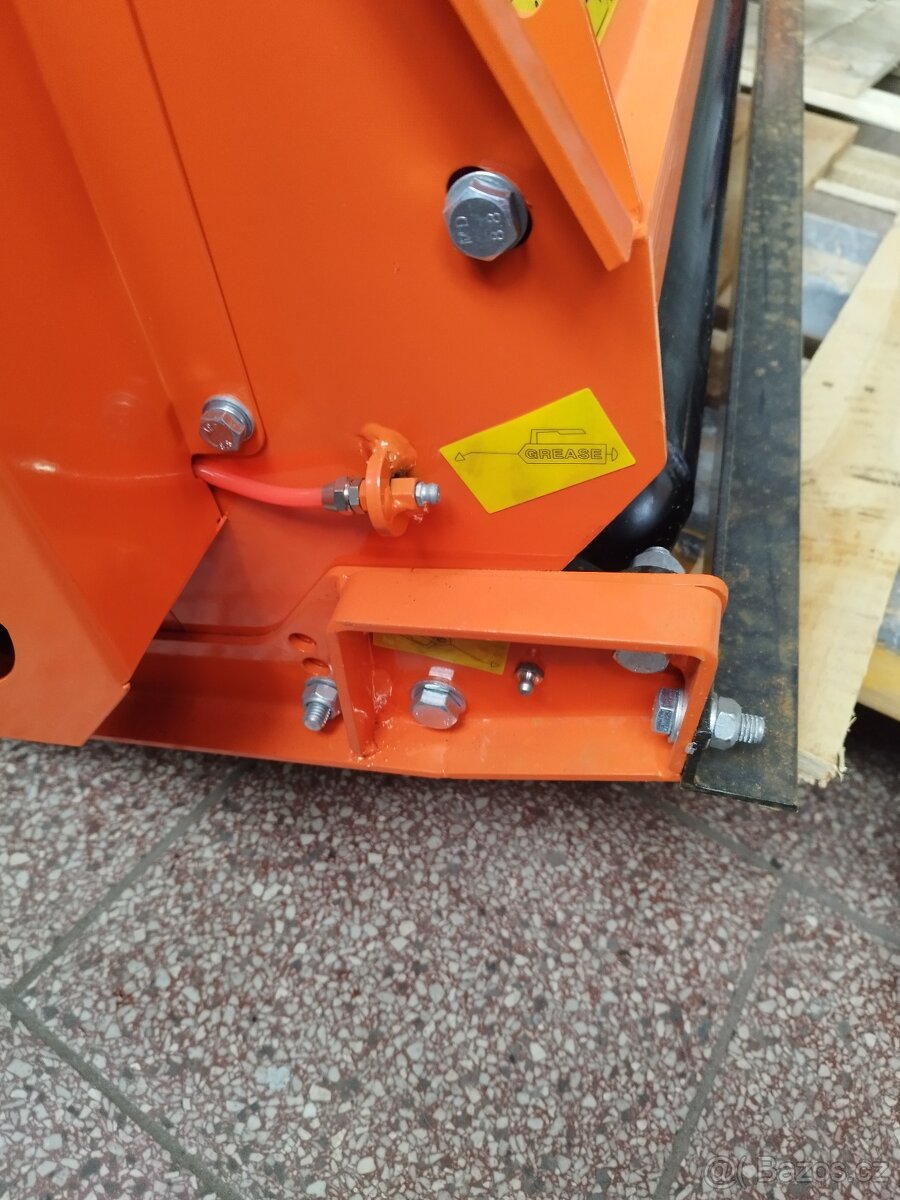 Mulčovač 120 cm - 7