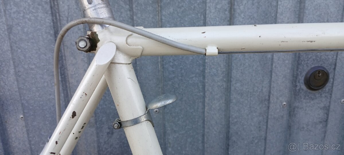 Favorit F1 rok 1957 - 7