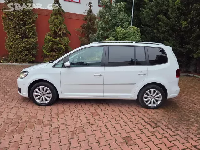 Touran 2.0TDI 103kW Highline DSG,7.míst,xenon,tažné,Webasto - 7