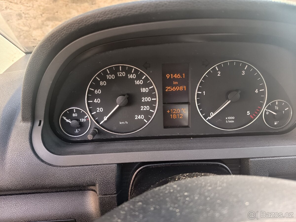 Mercedes A180 cdi - 7