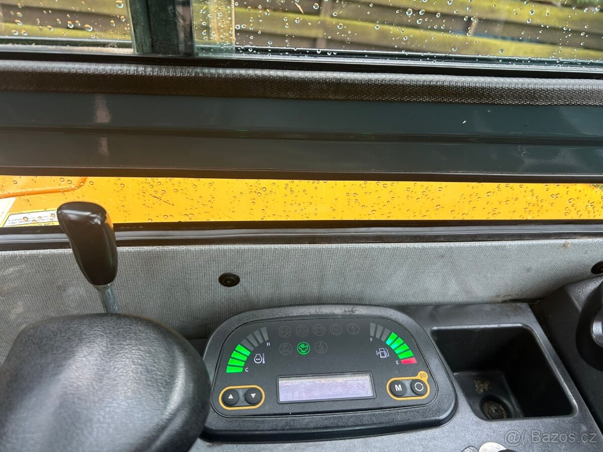 Hyundai 25-9Zak Minibagr 2.8T + 3x lžíce - 7