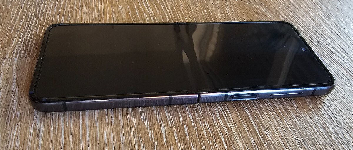 Prodám Samsung Galaxy Z Flip 5 – 512 GB, černý, JAKO NOVÝ - 7