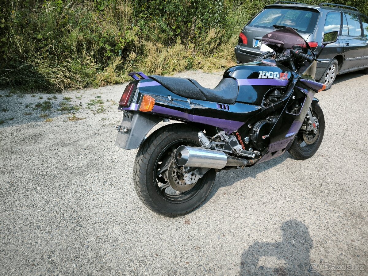 Kawasaki gpz 1000 rx - 7