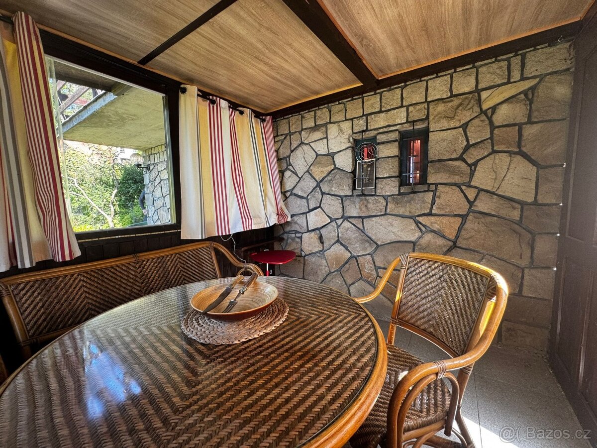 🌿🏡 Prodej chaty na Chvalčově pod lesem s nádherným výh 🏡✨ - 7