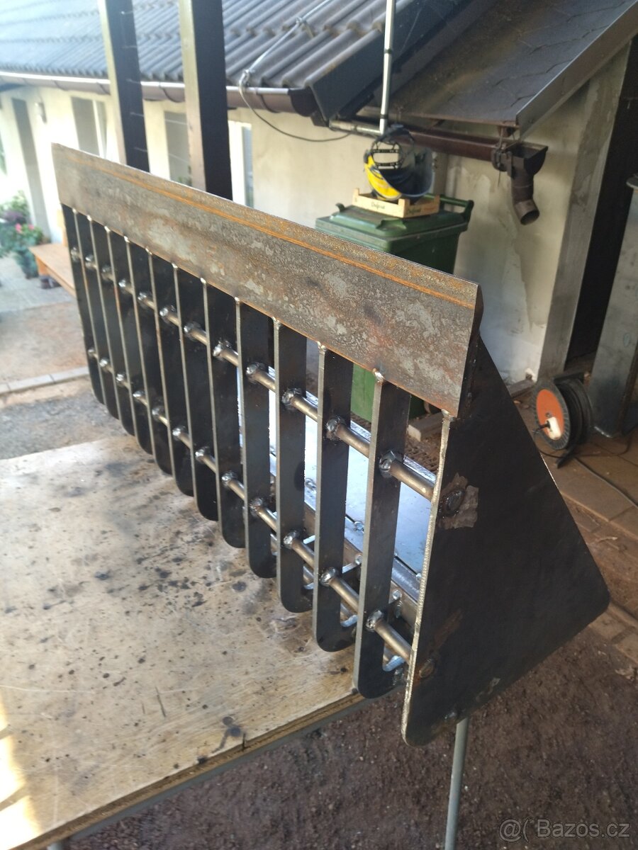 Prosívací,třídící lžíce na nakladač - 7