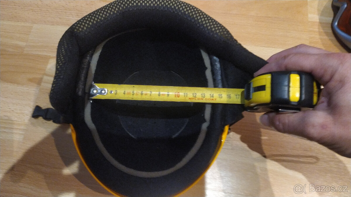 Helma lyžařská dětská č. 50-54 cm - 7