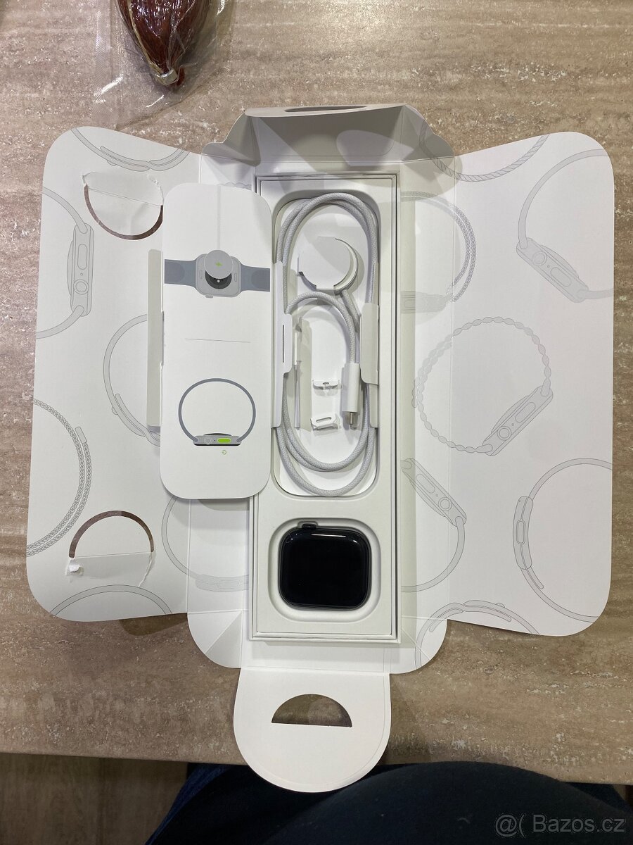 Apple Watch 10 46mm Cellular - 7