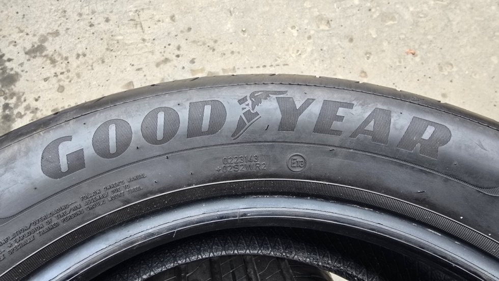 Letní pneu 215/55/17 Good Year - 7