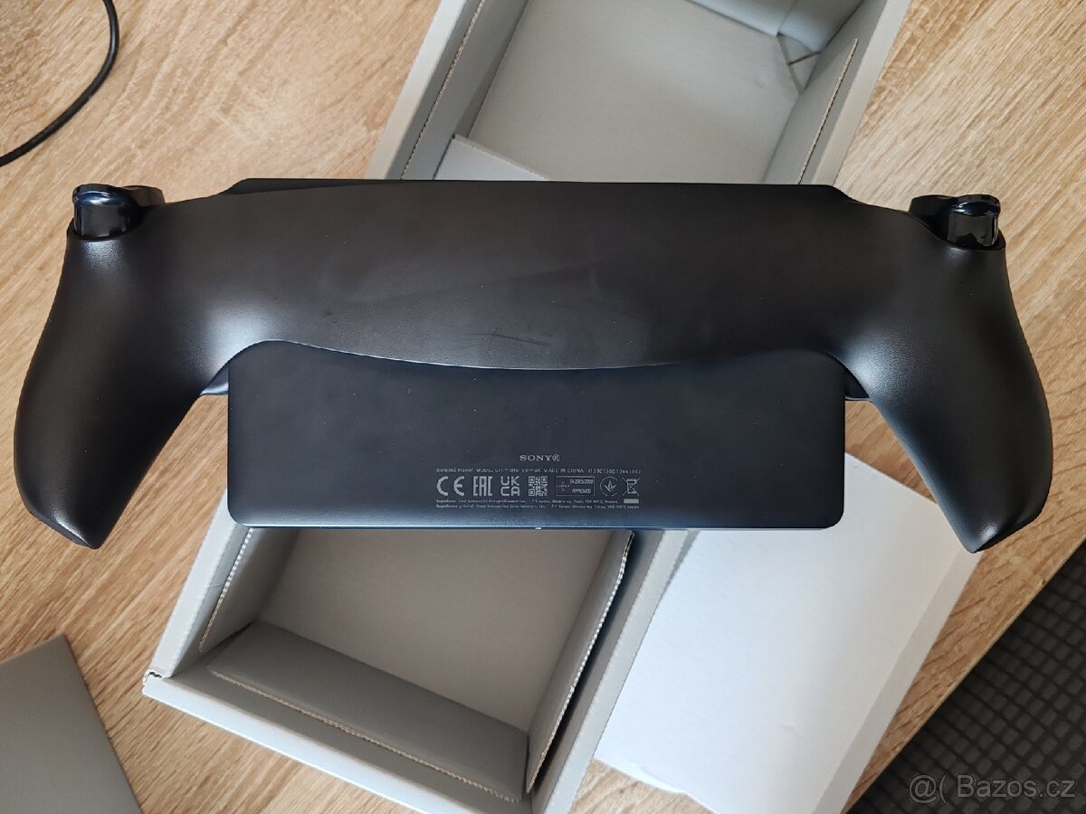 Playstation Portal - 7