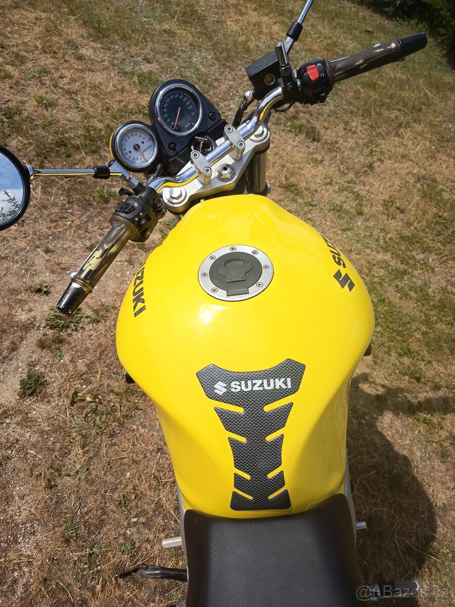 Suzuki SV650N - 7