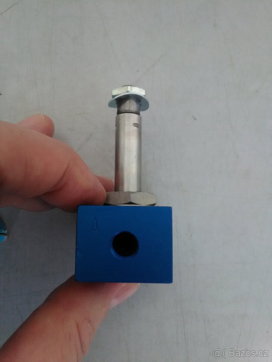 Elektromagnetický ventil MC-2-1/8 - 7