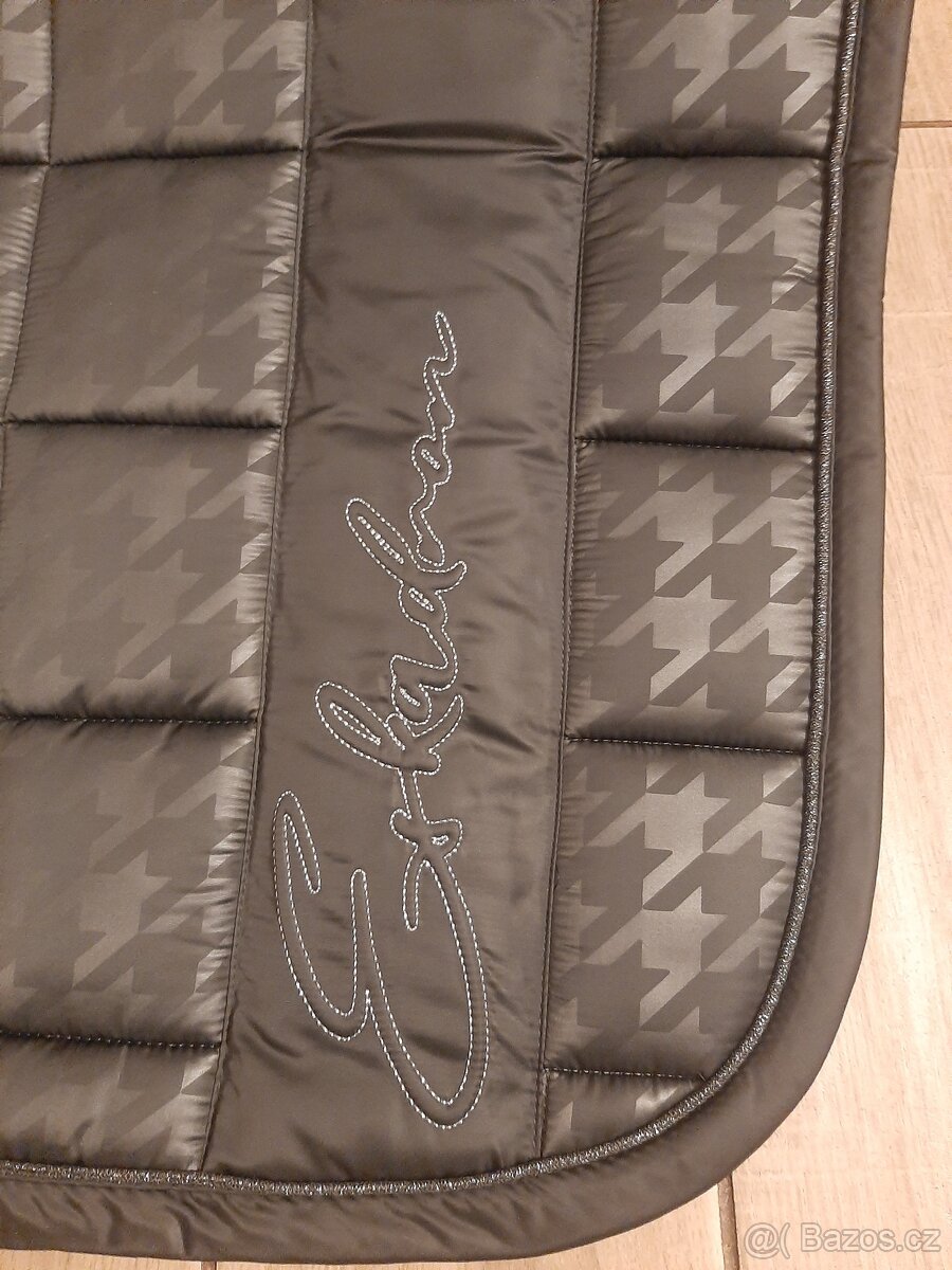 Eskadron sede podsedlovky - 7