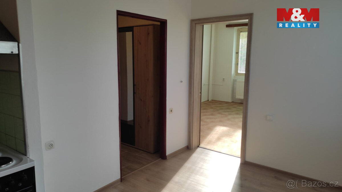 Pronájem bytu 1+1, 45 m², Hradec Králové, ul. Křivá - 7