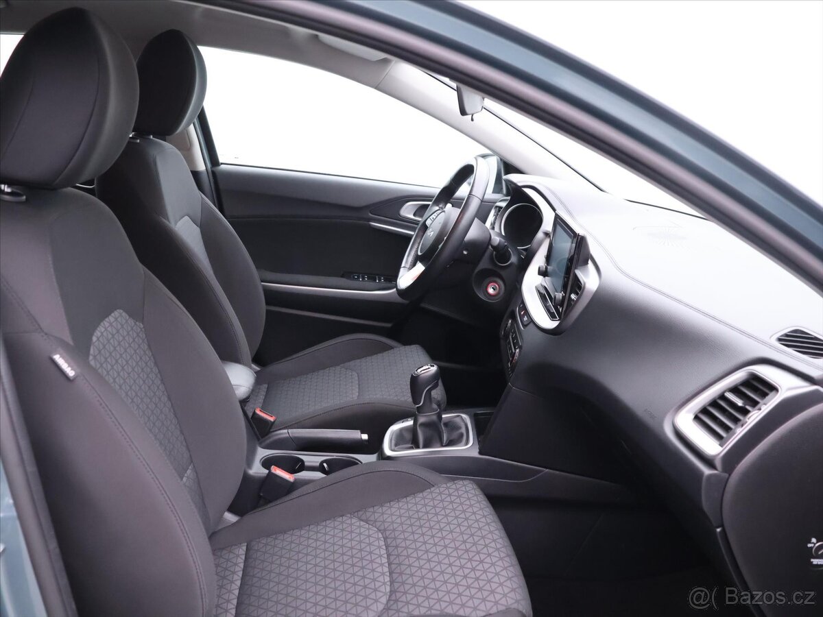 Kia Ceed 1,0 T-GDI Kappa DPH (2023) - 7