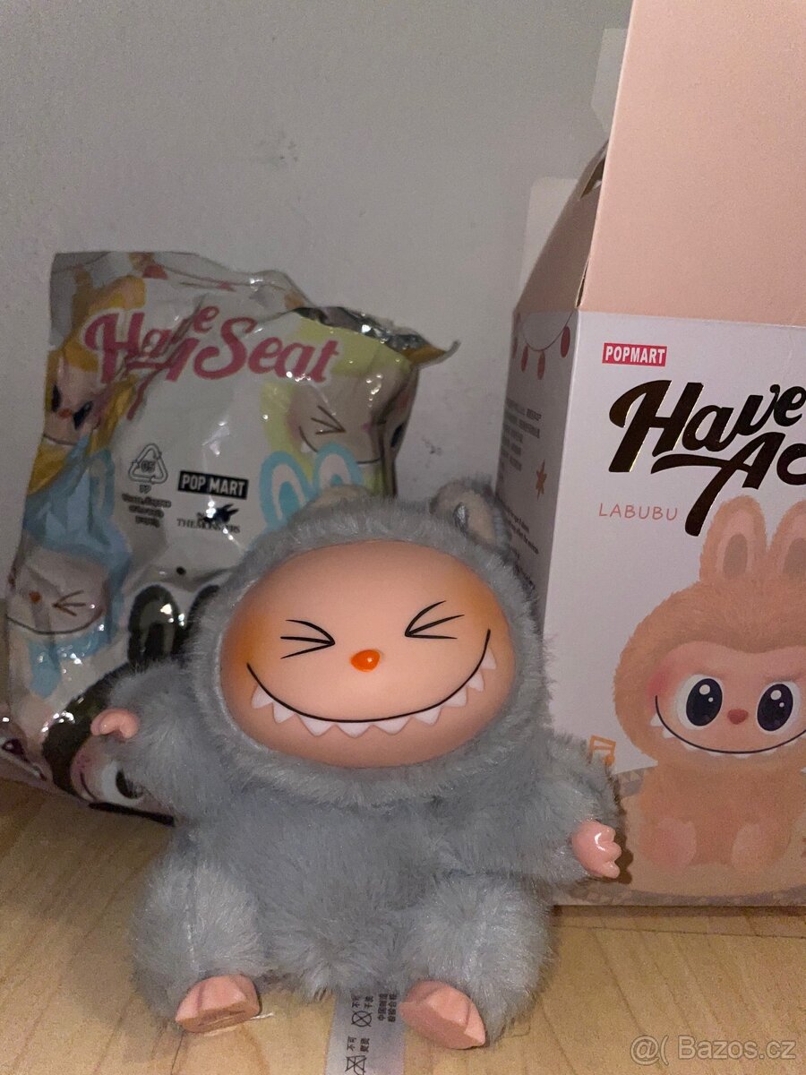 Labubu Have A Seat - 7