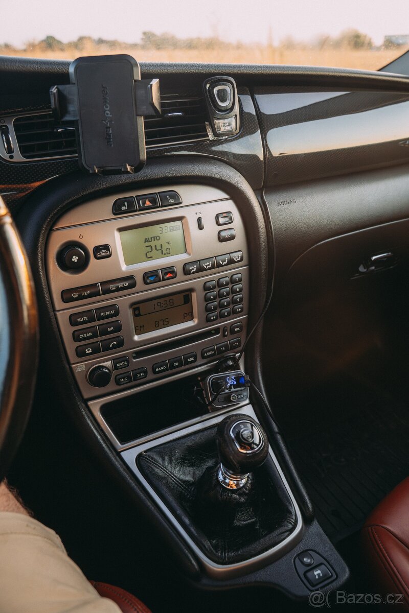 Jaguar X-Type 2.5l V6 4x4 - 7