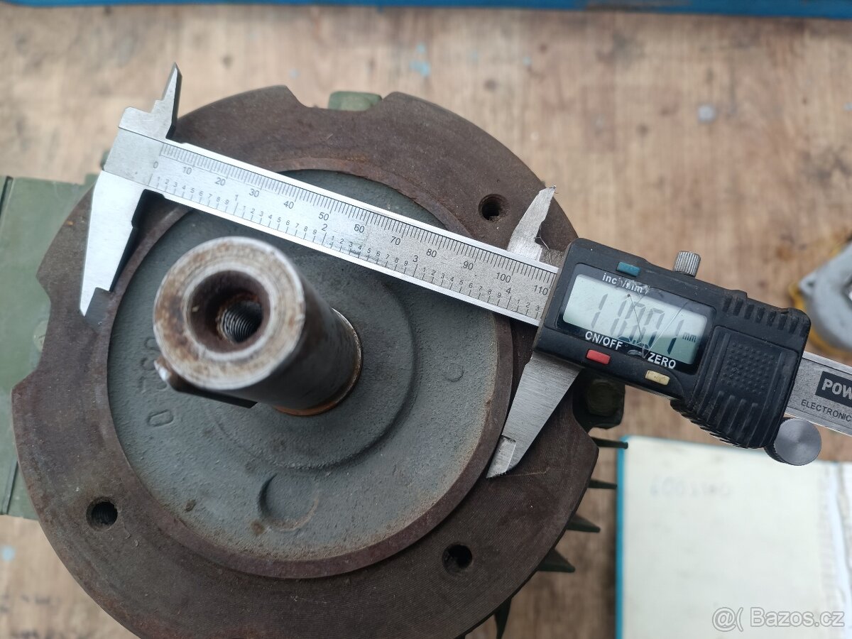 Elektromotor dahlanderův 1,8 /2,5kw 2. rychlostní - 7