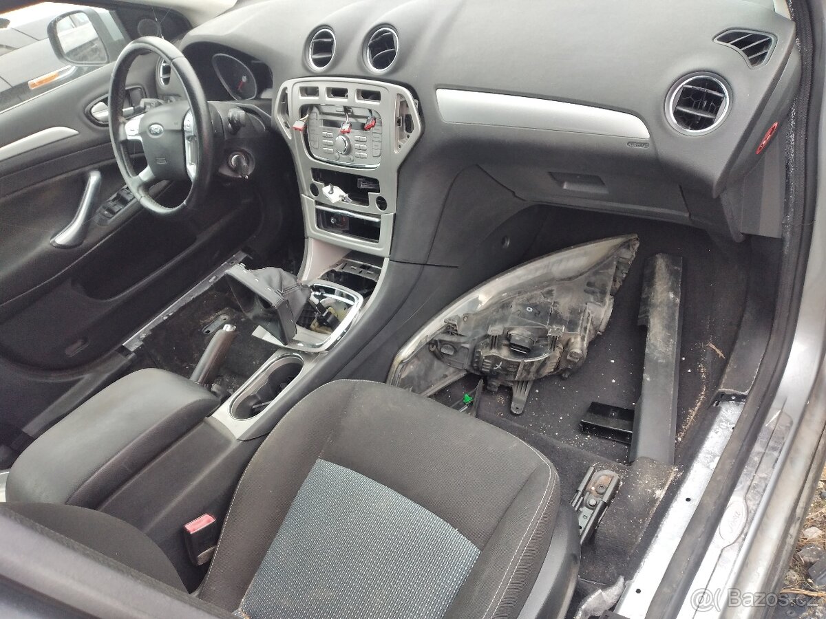 Dily Ford Mondeo combi 4 sedan - 7