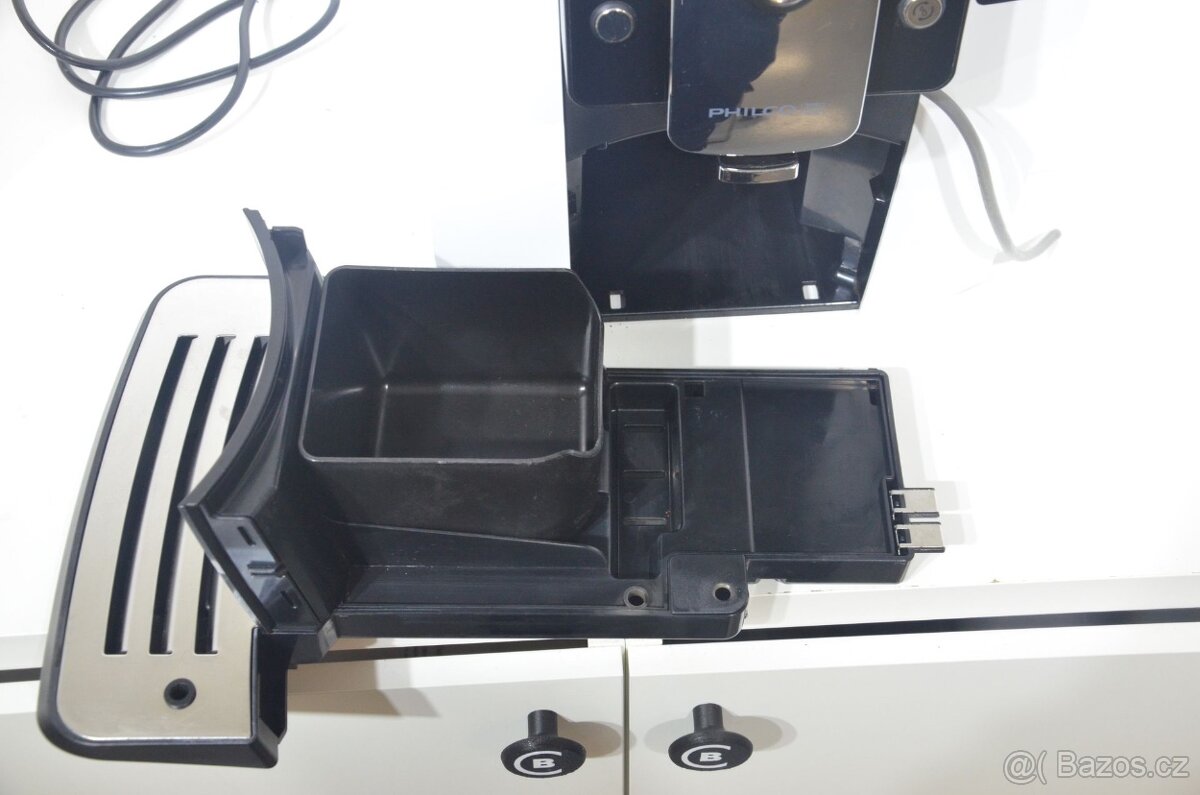 Automatický kávovar PHILCO Phem 1000 - 7