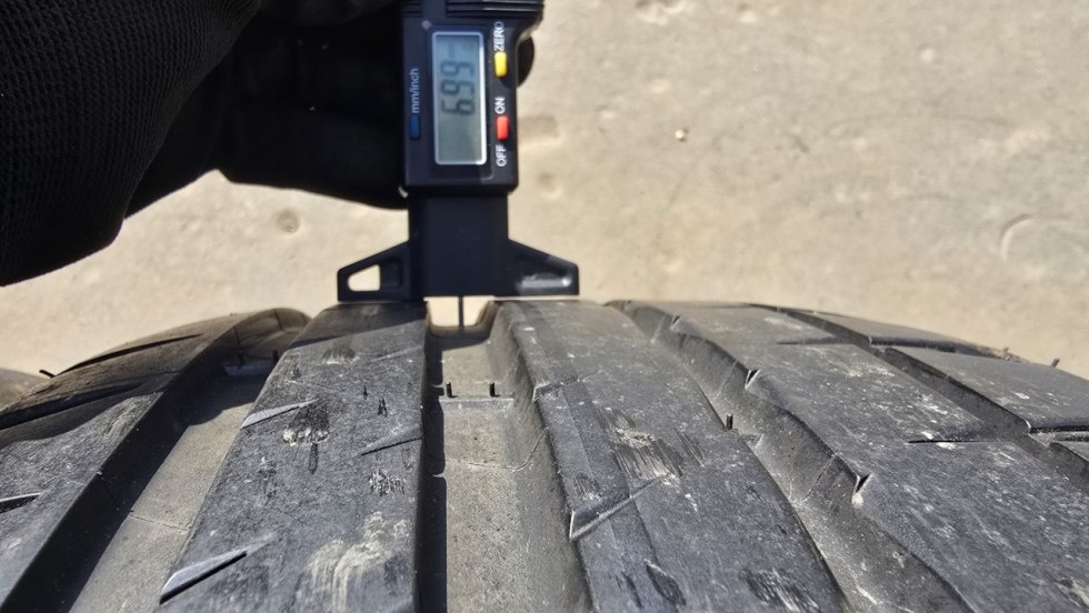 Letní pneu 225/40/18 Michelin - 7