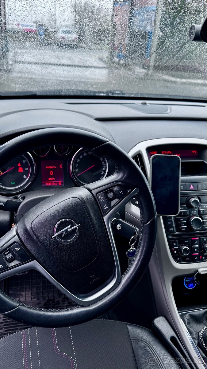 Prodej Opel Astra 2012 - 7