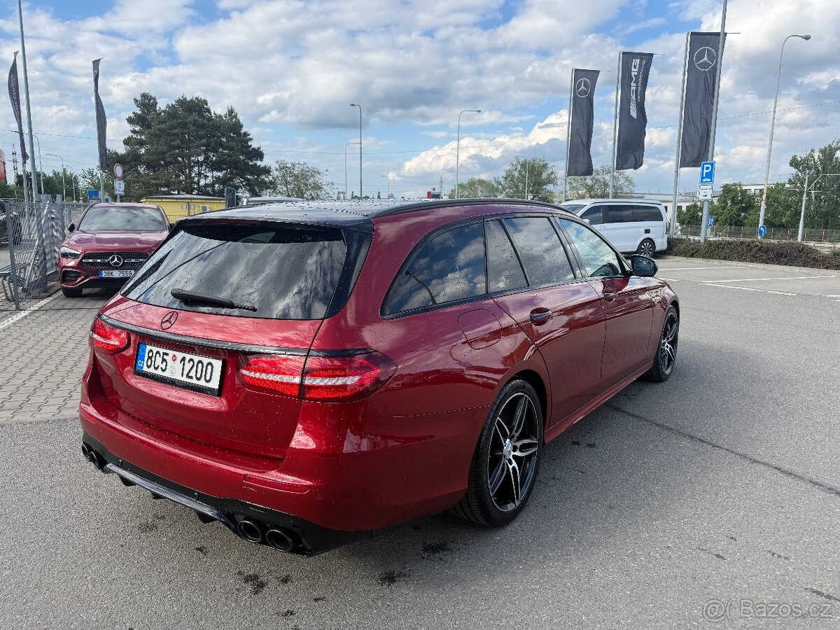 E53 AMG Mercedes - 7