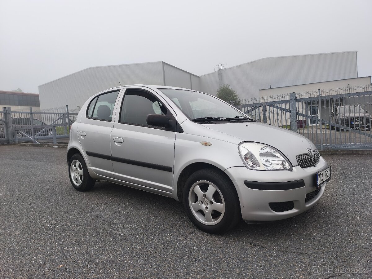 yaris 1.0 top stav - 7