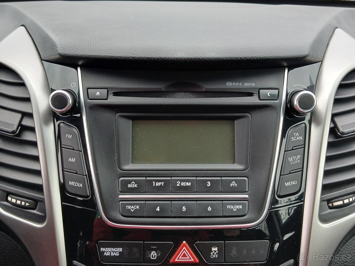 Hyundai I30 1.6 i , 88 kW benzín, 2012 - 7