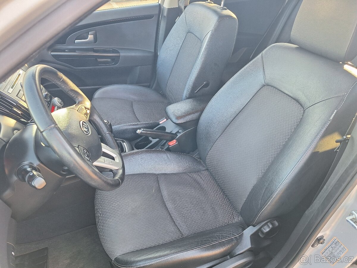 Kia ceed 1.6 CRDi Facelift MAX VÝBAVA - 7