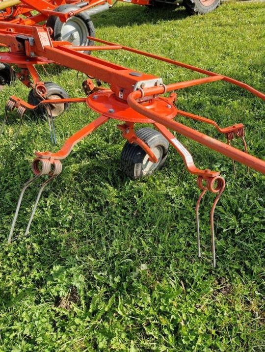 Obraceč sena a píce Fella TH 800 Hydro - 7