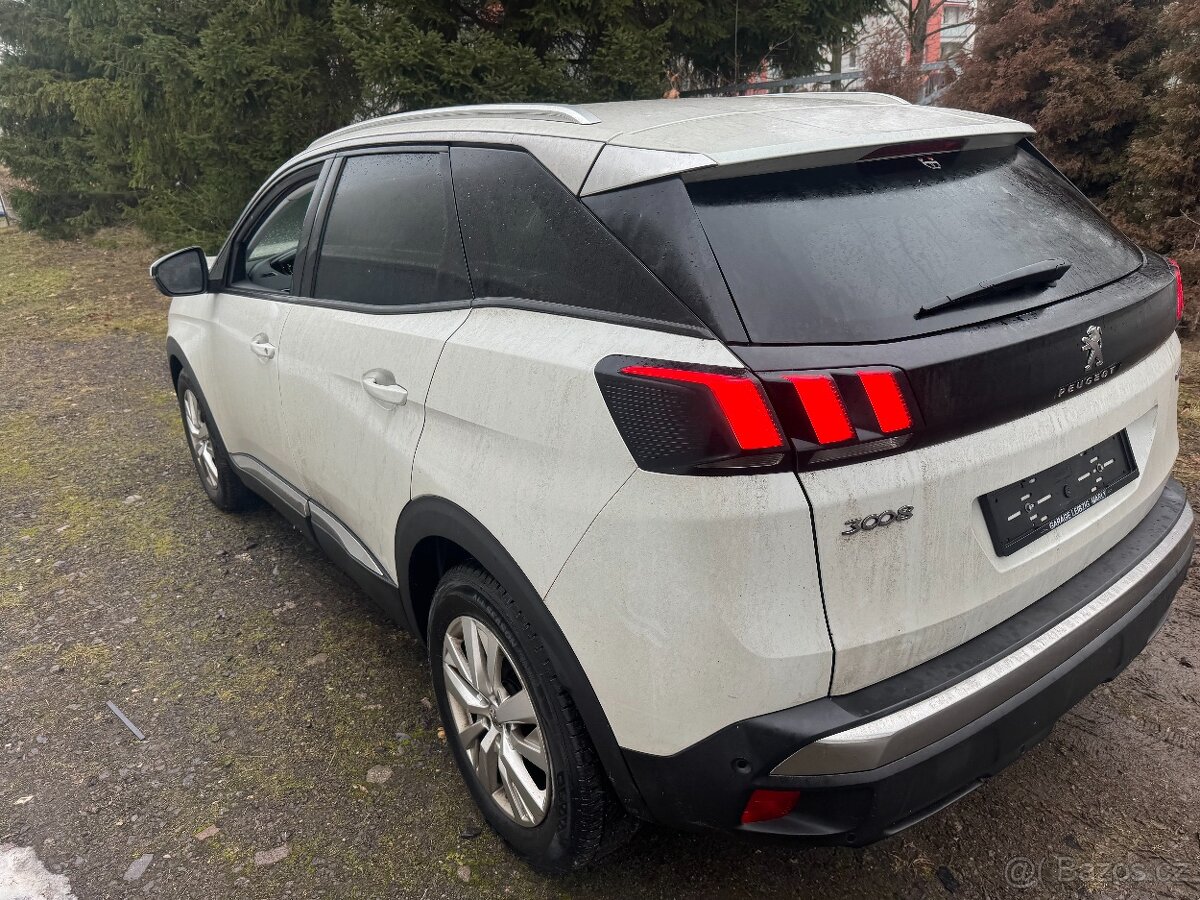 Peugeot 3008 1,2 ALLURE - 7