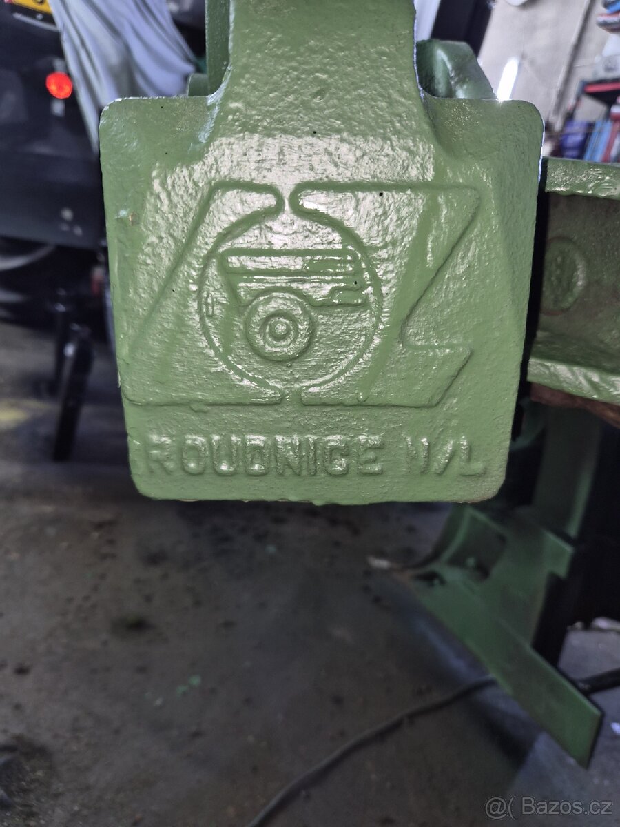 Prodám 3 radliční nesený pluh - 7