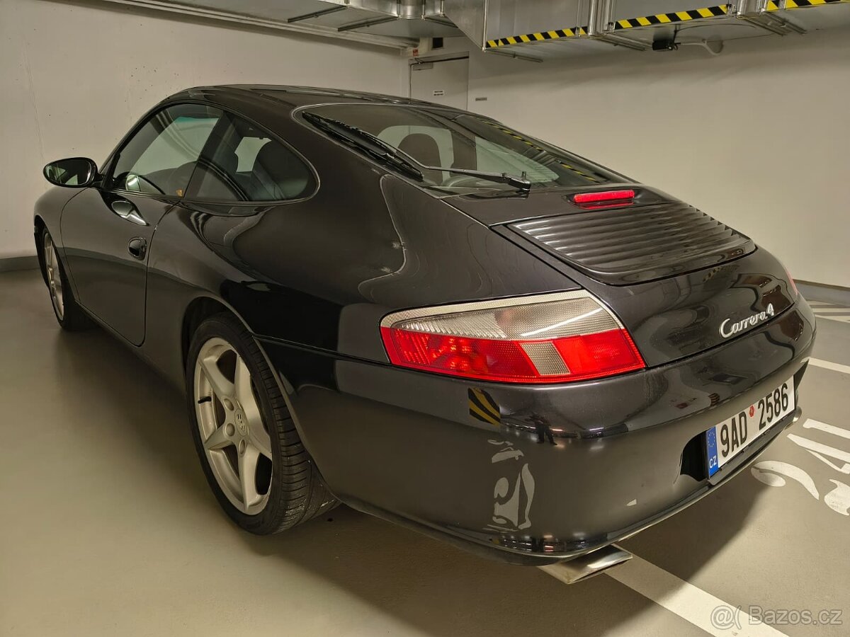 Porsche 911 CARRERA 4 - 7