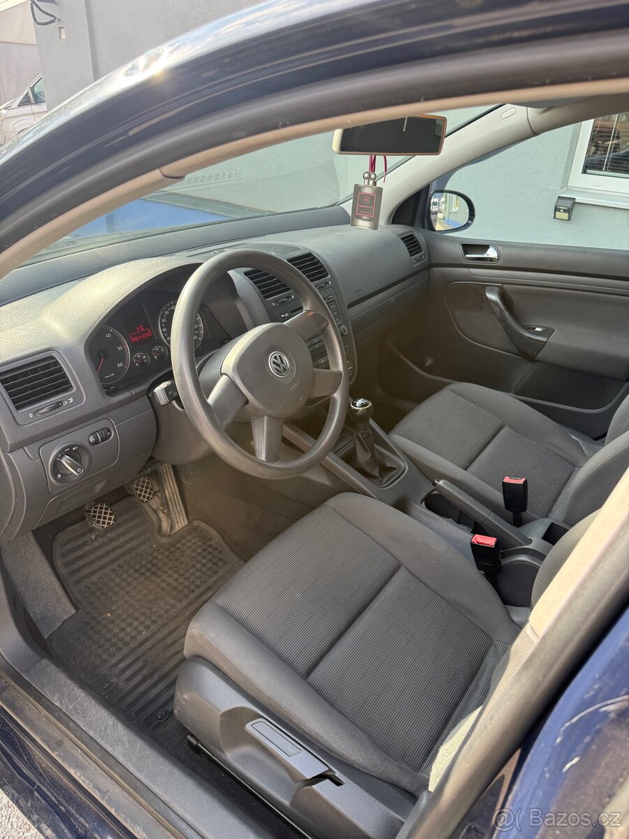 Volkswagen Golf V - 7