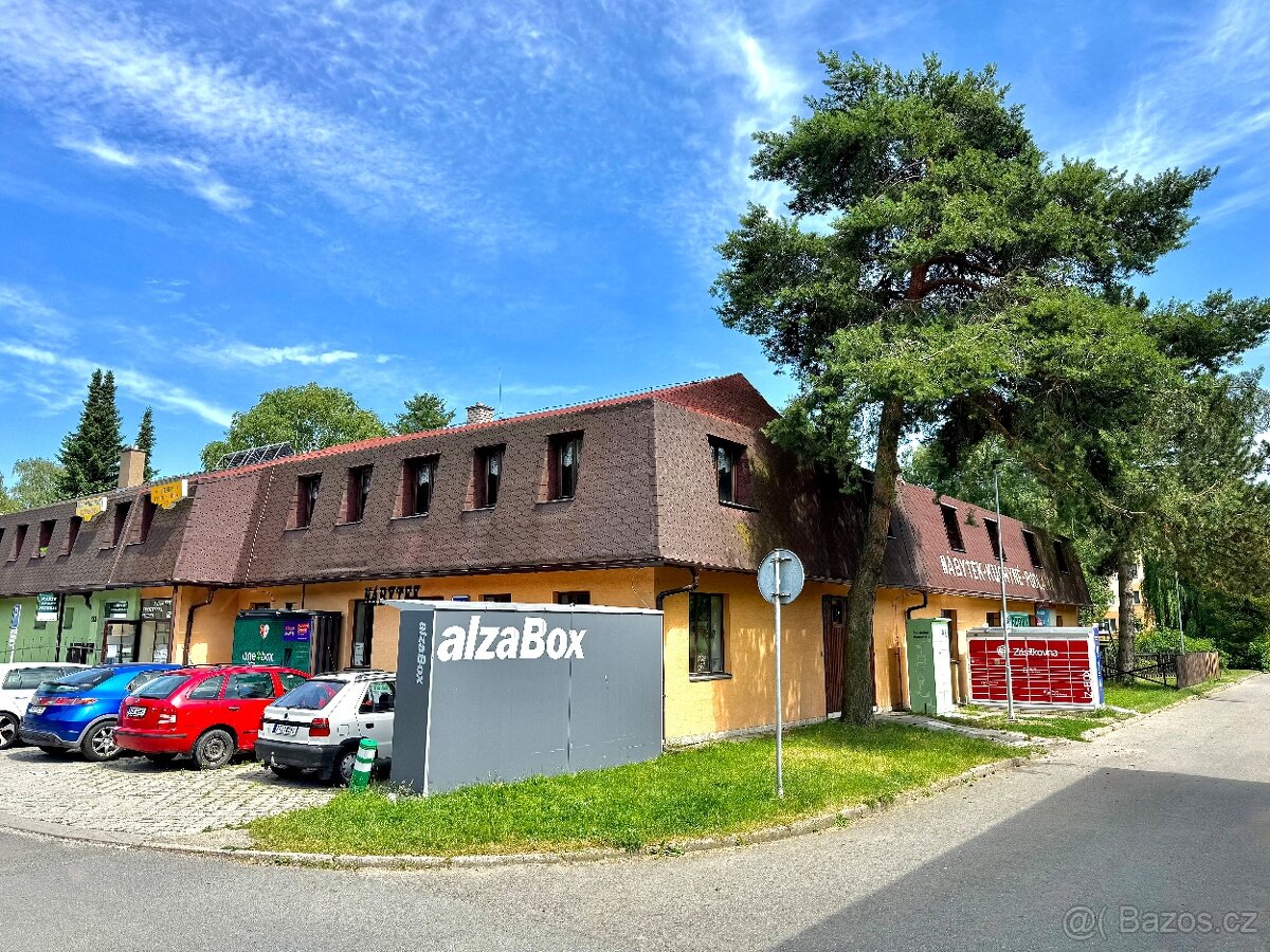 Pronájem - Obchod / Služby - 150m2 - 7