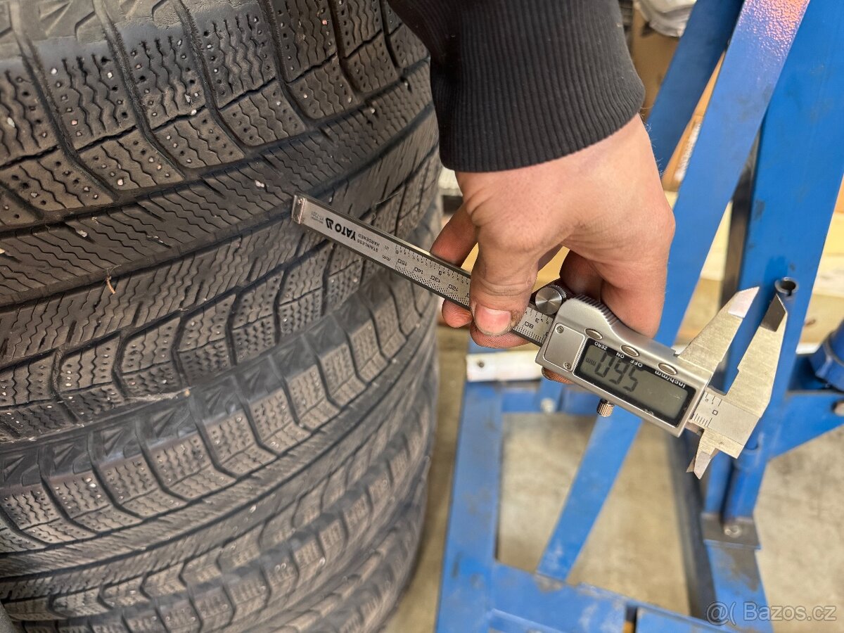 Zimní Michelin 235/55r18 - 7
