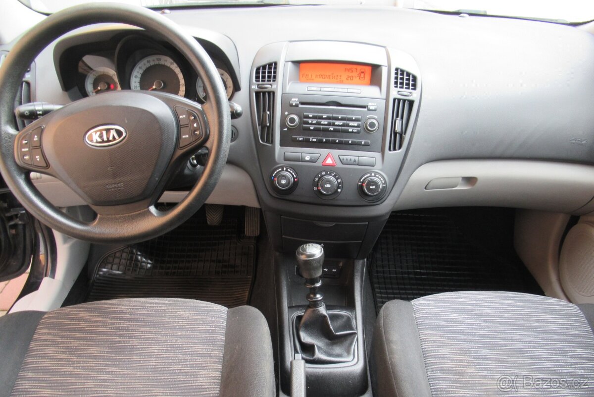 Kia Cee´d 1.6 CRDi - 7