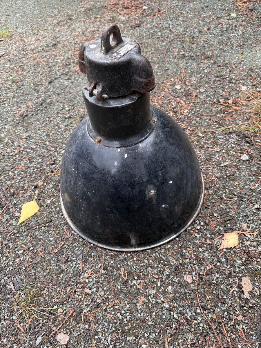 Staré tovární lampy - 7
