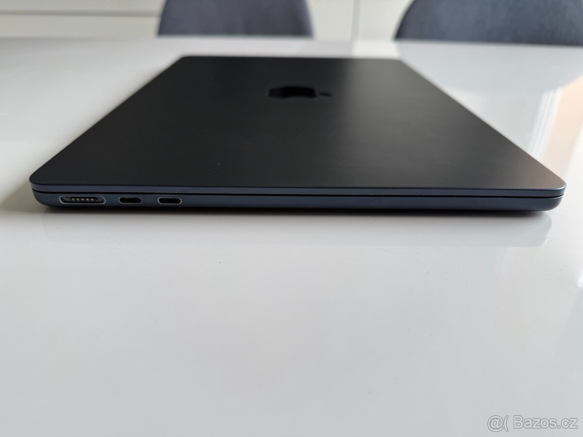 Apple MacBook Air 13" M2 — 16GB RAM / 256GB SSD — Space Gre - 7