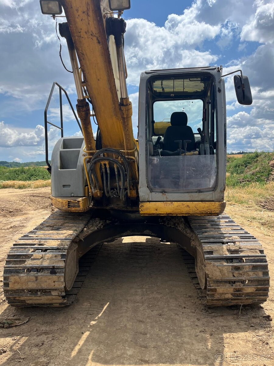 Pásové rypadlo NEW HOLLAND E135SR - 1ES, r.v. 2008, 15,4t - 7