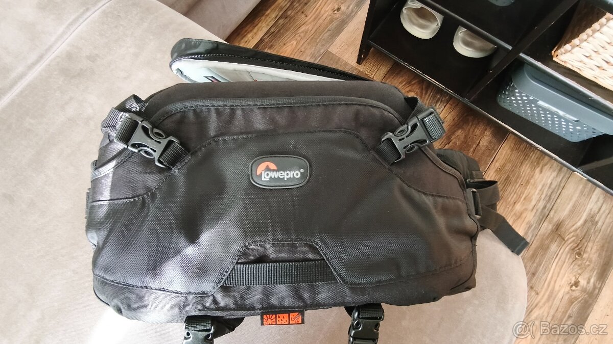 Nikon D7500, 2 objektivy a příslušenství - 7