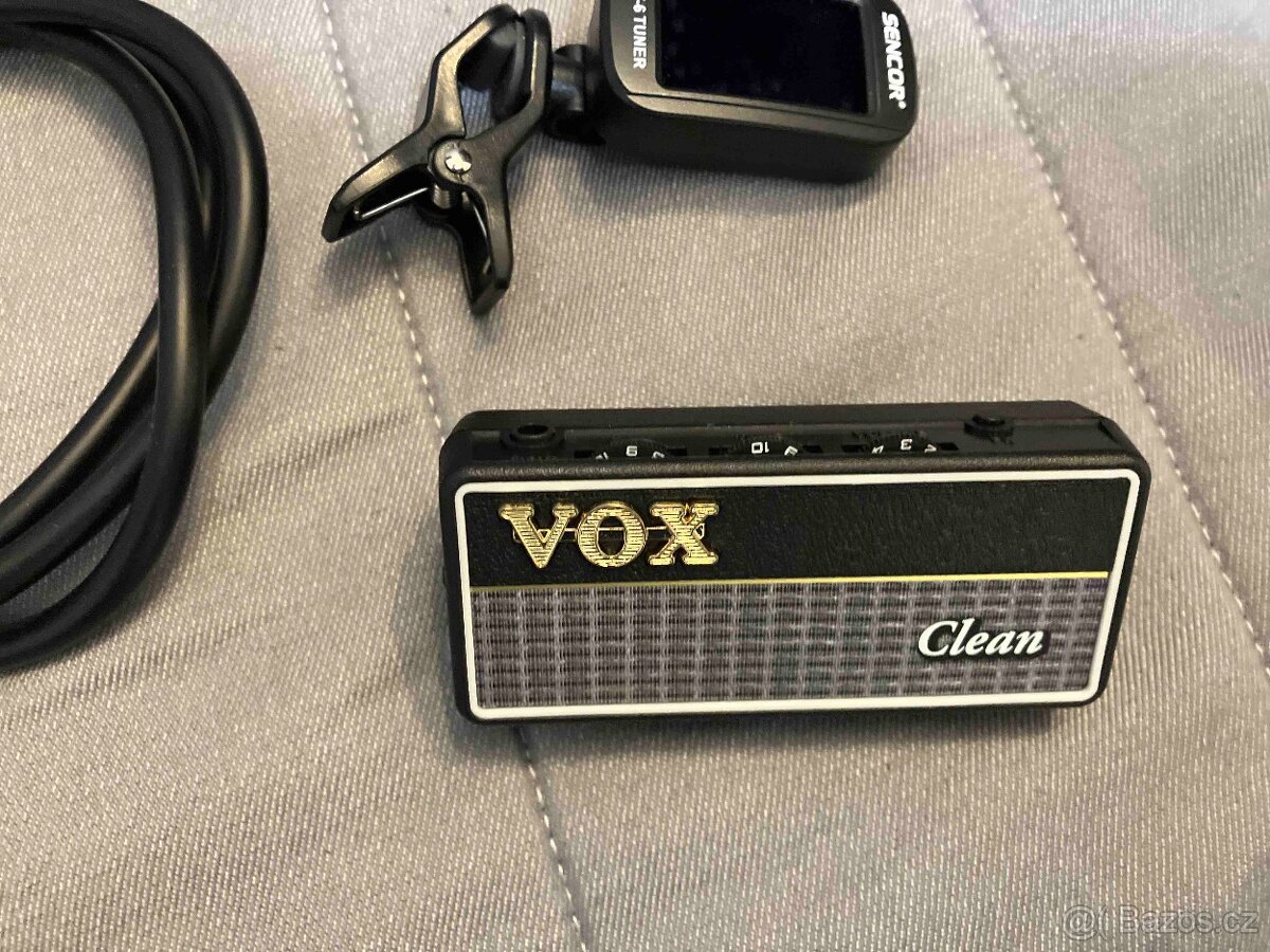 Elektrická kytara s bohatým příslušenstvím - 7