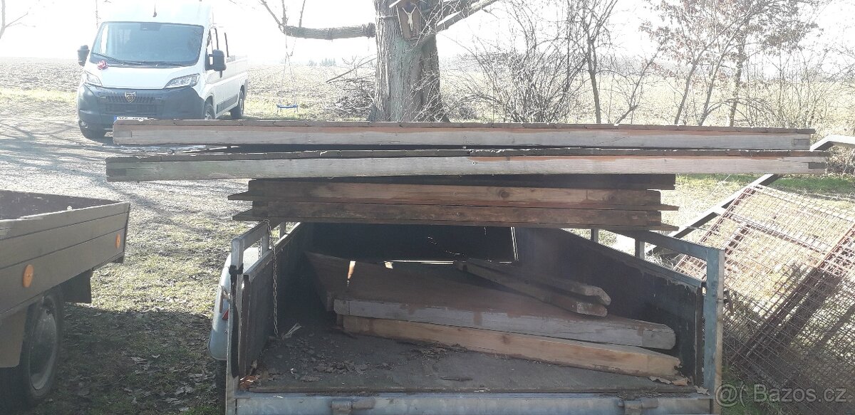 Drevěný prodejni stánek - 7