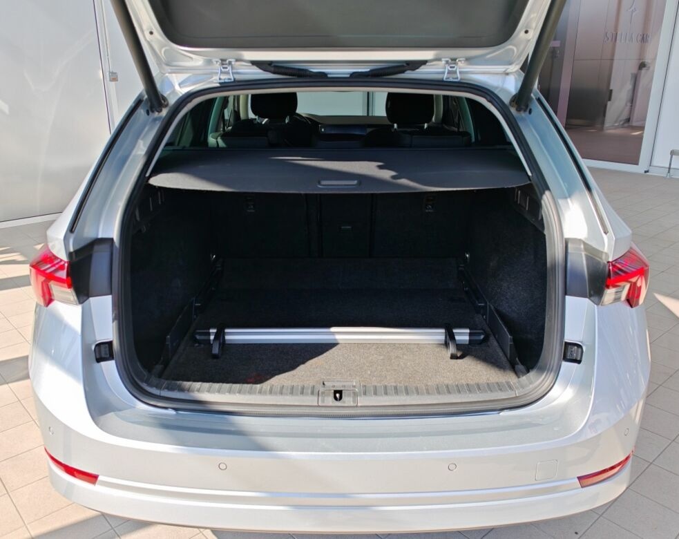 Škoda Octavia Combi 2.0 TDI Style DSG - 7