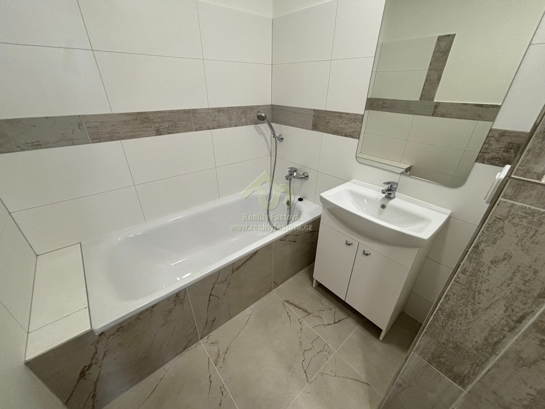 Hrádek u Rokycan, pronájem dr. bytu 2+1 po rekonstrukci - 7