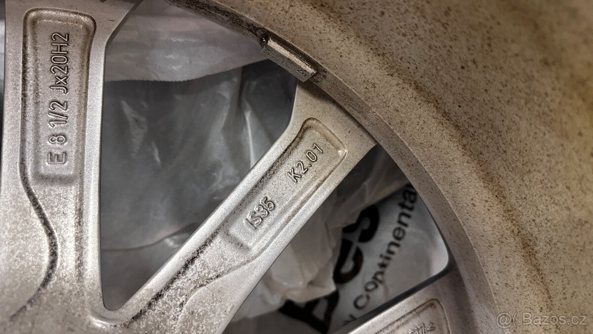 BMW X7-ZIMNÍ SADA ALU KOL 20'+CONTI 255/55/R20 6mm - 7