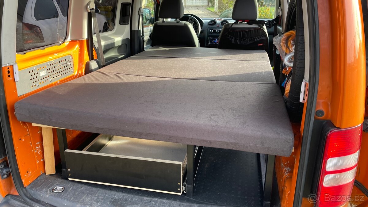Vestavba VW Caddy - 7
