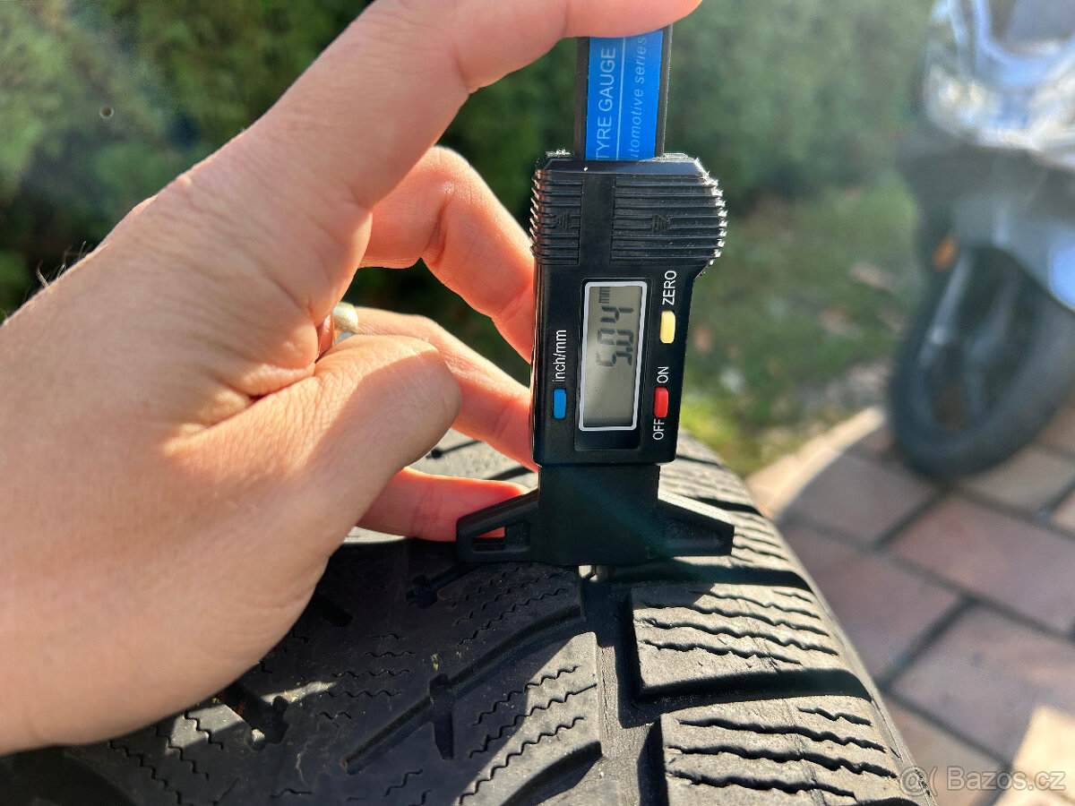 Zimni pneu 235/60/18 Good Year - 7