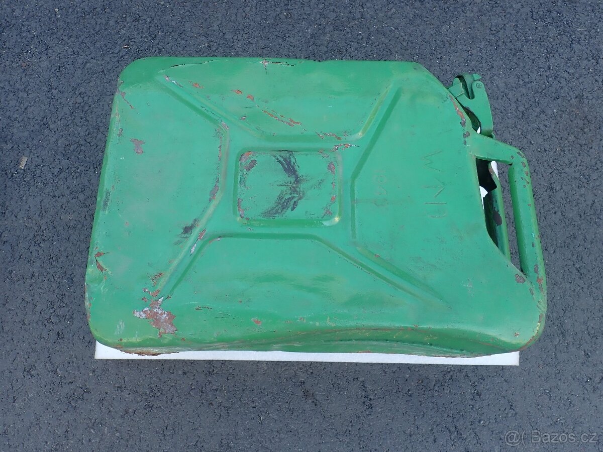 Prodám kanystr z válečných let.. - 7